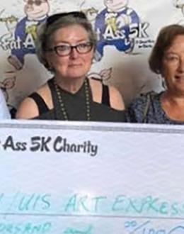 Local 5K race donates $2,000 to the UIS-SIU Medicine co-hosted Art Express class