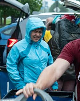 UIS welcomes more than 300 new students on Move-In Day 2019