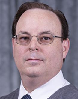 Eric Kuchar named the UIS Employee of the Month for April 2022