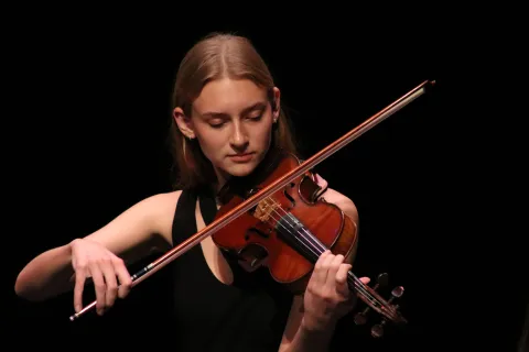 UIS Camerata Scholarship Application Deadline
