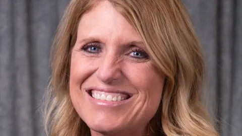 Stacey Gilmore receives 18th annual CAPE Award at UIS