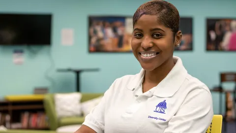 Samaryia Magee named the UIS Employee of the Month for July 2022
