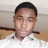 Gbadeoluwa Adedigba of Nigeria awarded a $36,000 scholarship from the University of Illinois Springfield